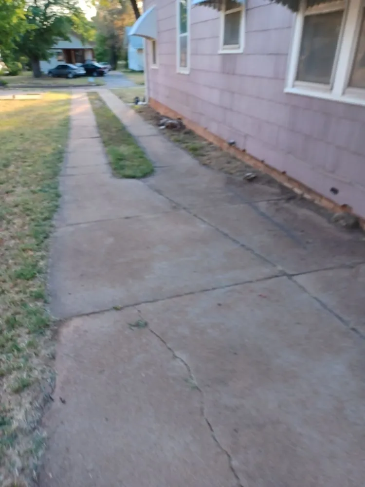 Trusted lawn care service in Ponca City, OK - Total Land Solutions