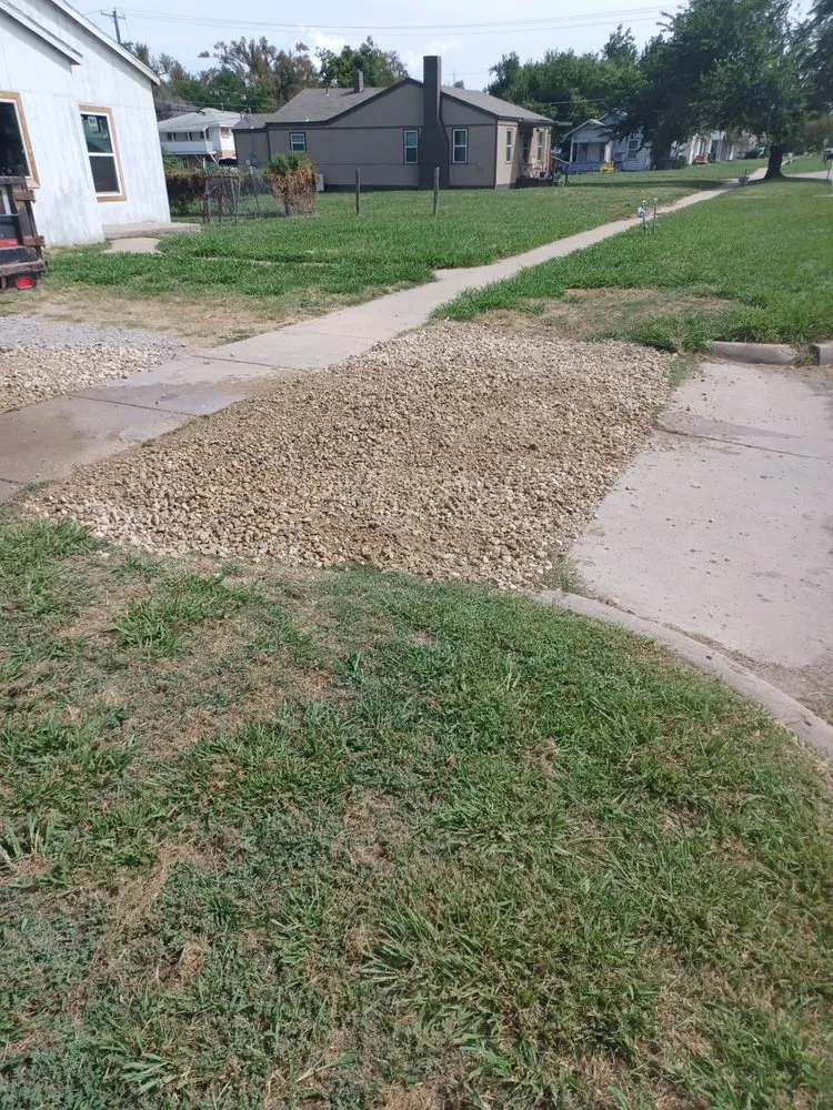 Expert lawn mowing service in Ponca City, OK - Total Land Solutions