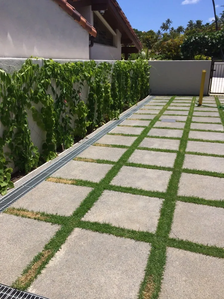 Top-rated lawn mowing service experts serving Honolulu, HI - Total Landscape Management