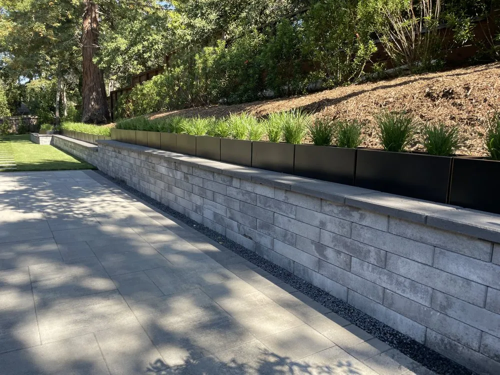 Professional yard maintenance experts serving Santa Clara, CA - Total Landscape