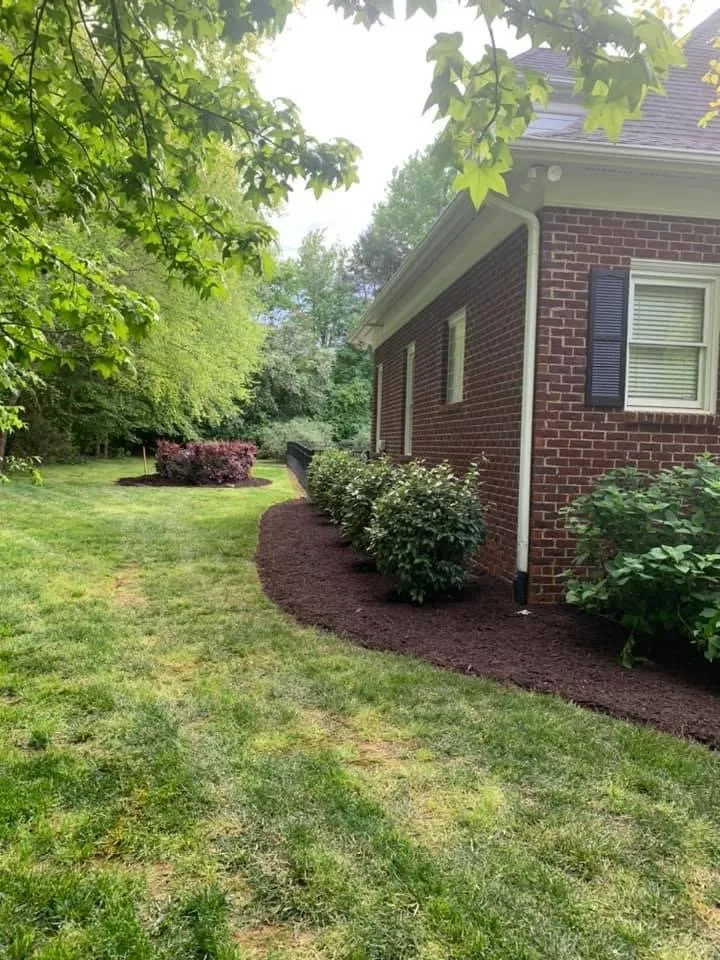 Expert lawn mowing service experts serving Charlotte, NC - Total Landscape Solution