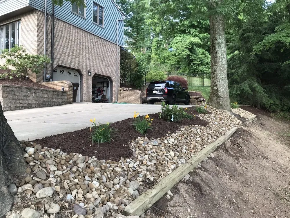 Expert lawn care service in Springdale, PA by Total Landscaping Concepts