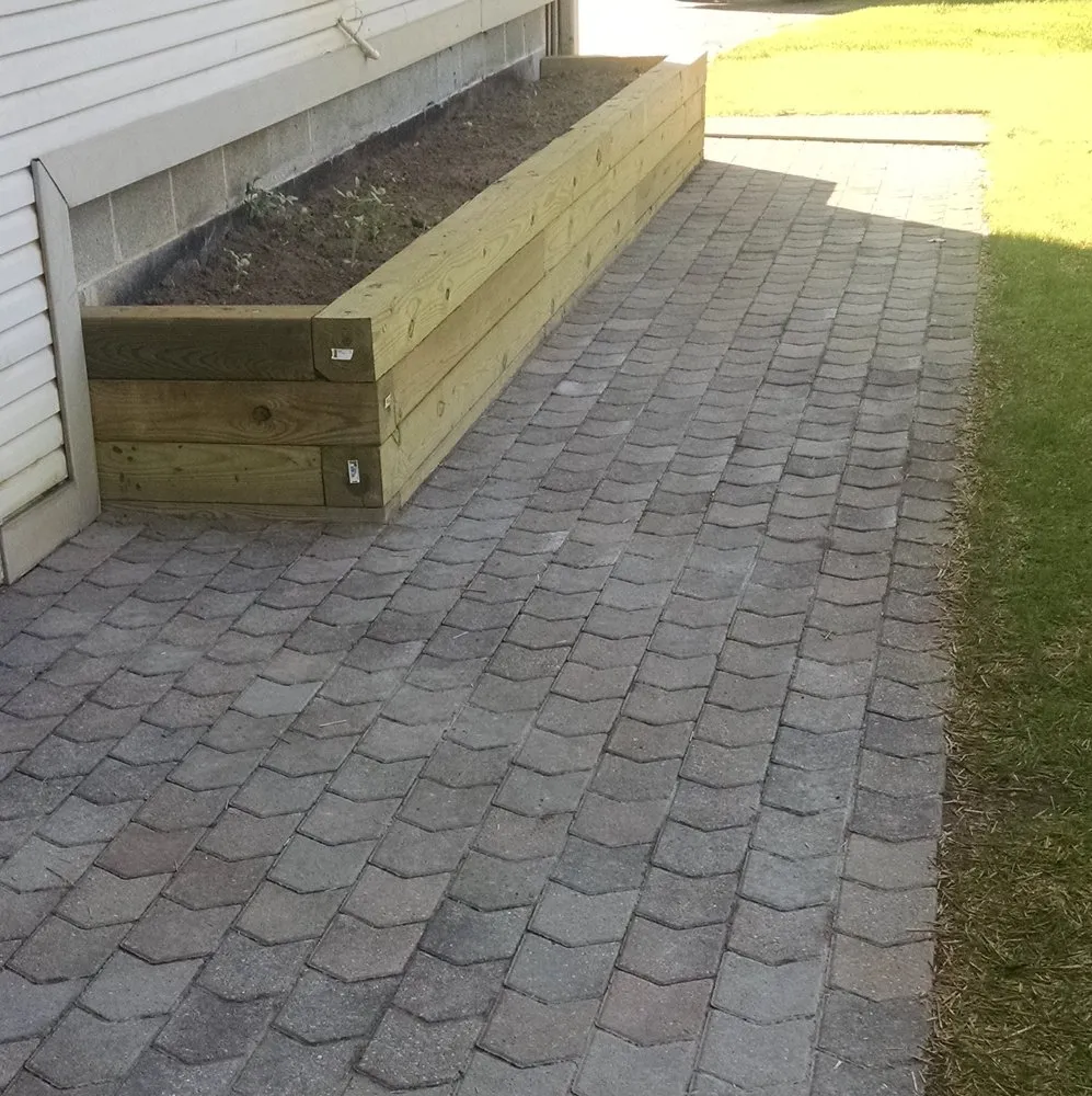 Professional yard maintenance in Jackson, MI by Total Landscaping
