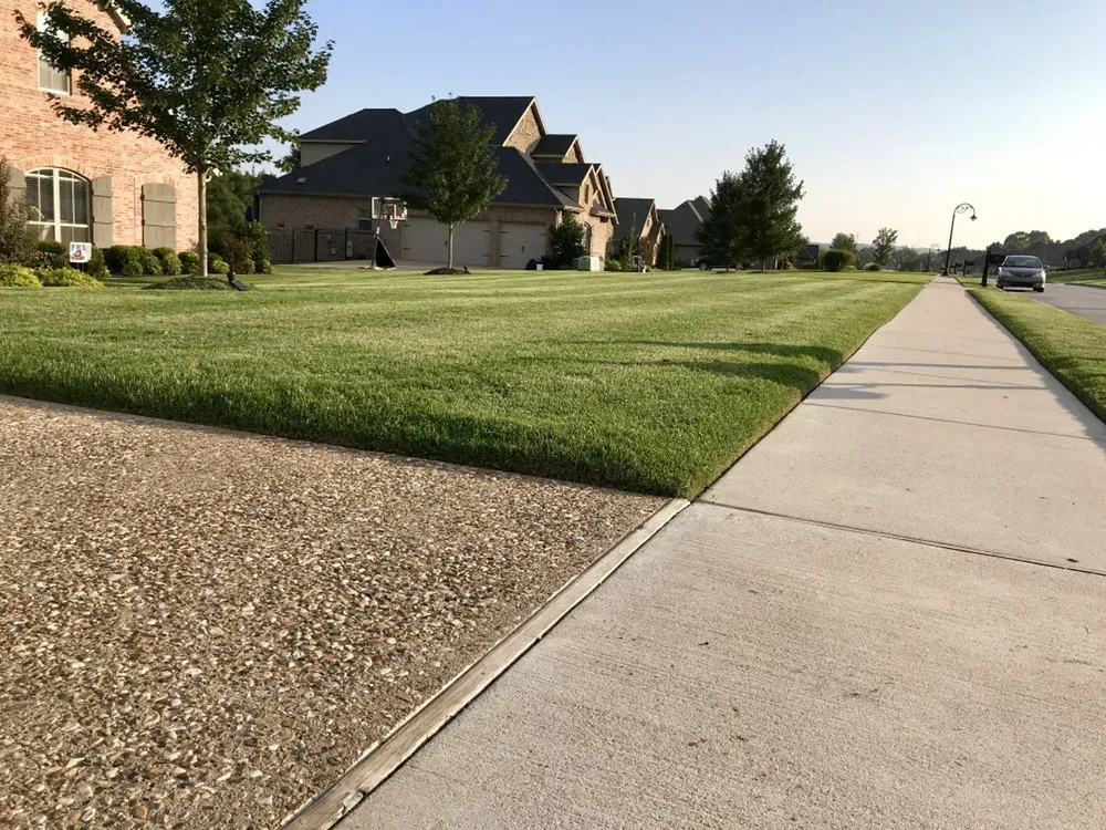 Affordable yard cleanup service experts serving Fayetteville, AR - Total Lawn Care
