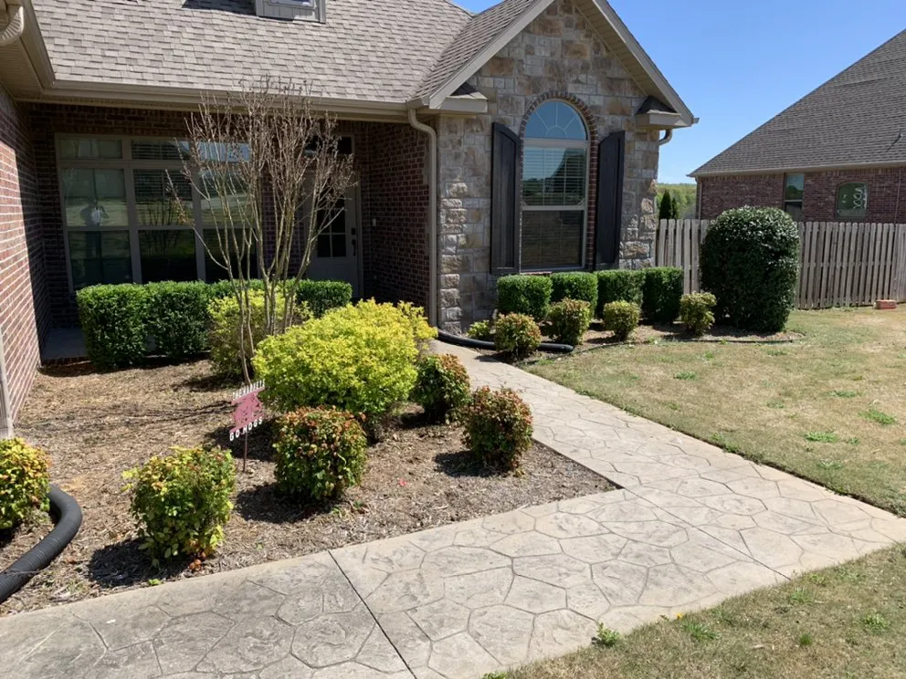 Affordable lawn care service in Fayetteville, AR - Total Lawn Care