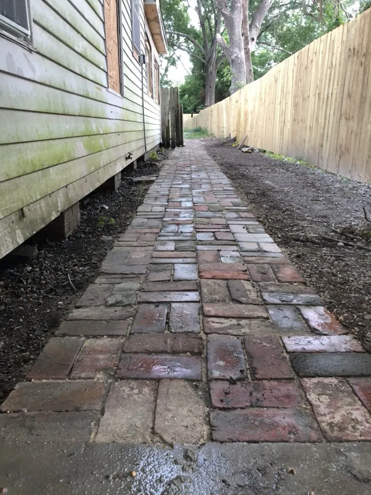 Trusted outdoor landscaping for homes in Lake Charles, LA by Total Lawn Care