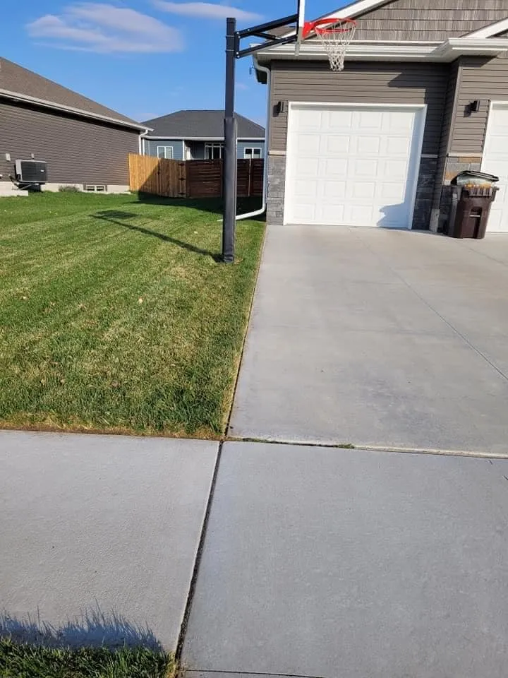 Trusted yard cleanup service experts serving Waverly, NE - Total Lawn Care