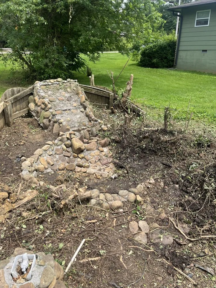 Top-rated yard cleanup service for beautiful yards across Knoxville, TN - Total Lawn Solutions