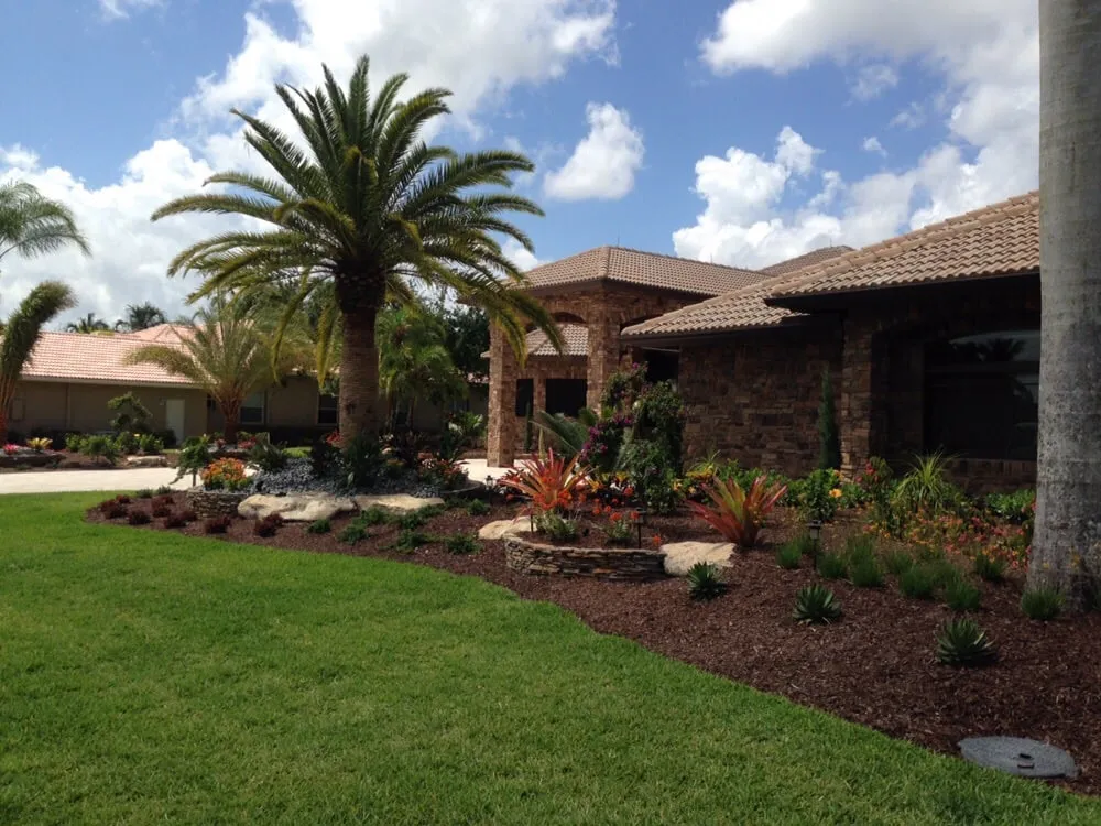 Top-rated outdoor landscaping experts serving Delray Beach, FL - Total Maintenance