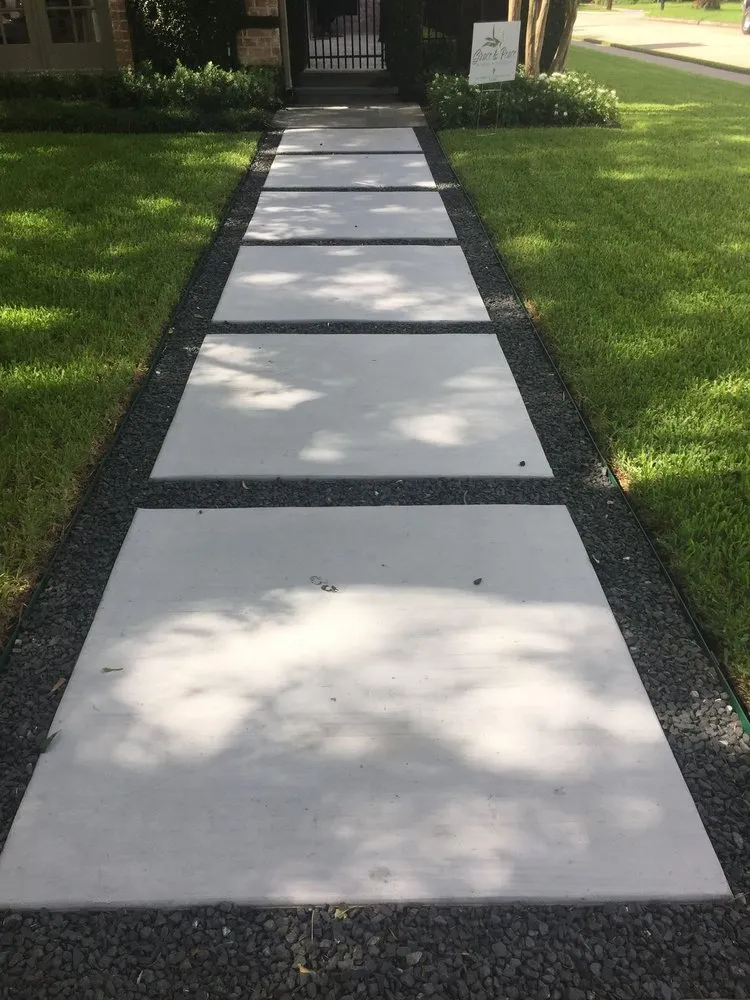 Professional garden landscaping in Emerson, IA - Total Solutions