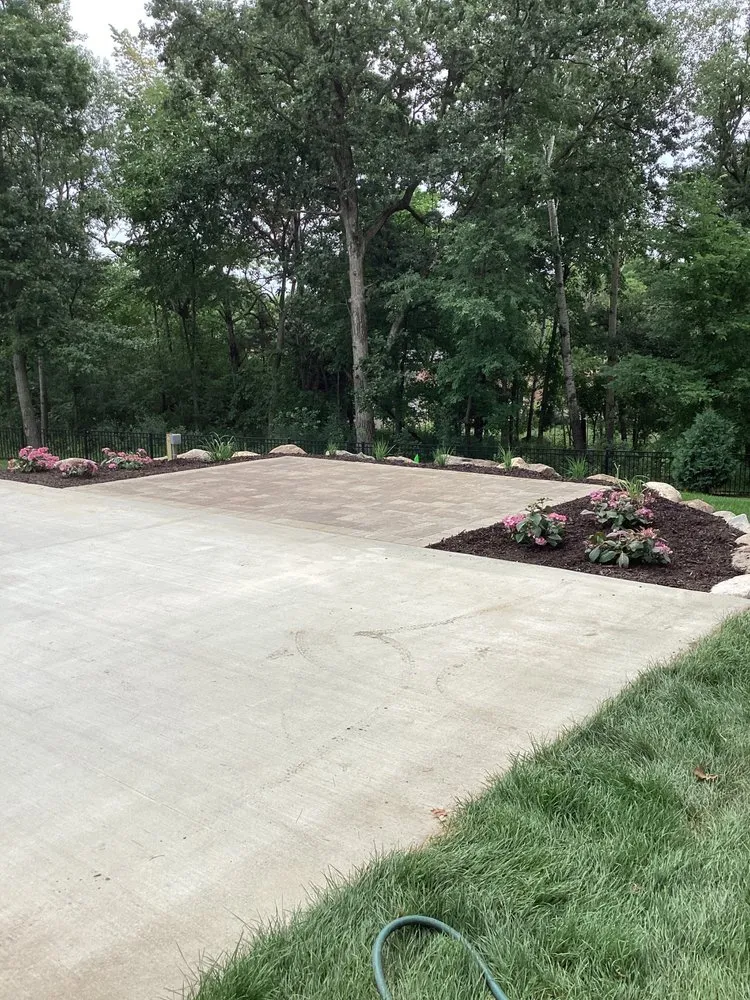 Trusted residential landscaping experts serving Lakeville, MN - Total Turf Maintenance