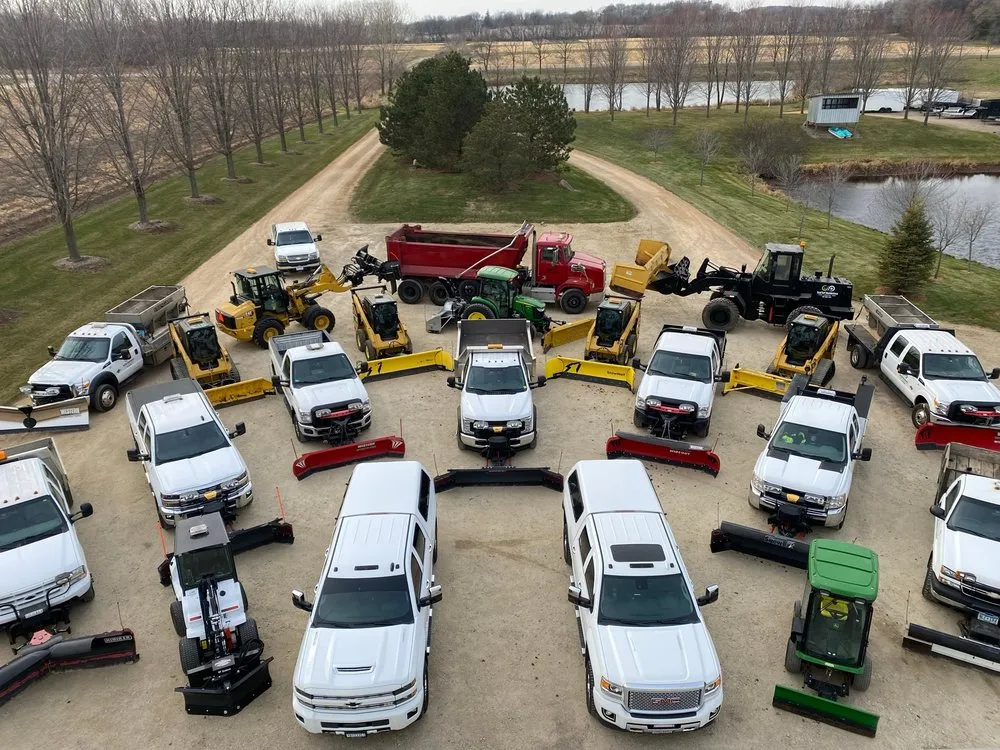 Reliable lawn mowing service experts serving Lakeville, MN - Total Turf Maintenance