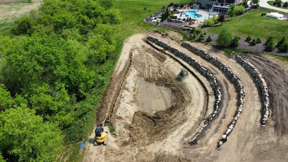 Local yard cleanup service experts serving Lakeville, MN - Total Turf Maintenance