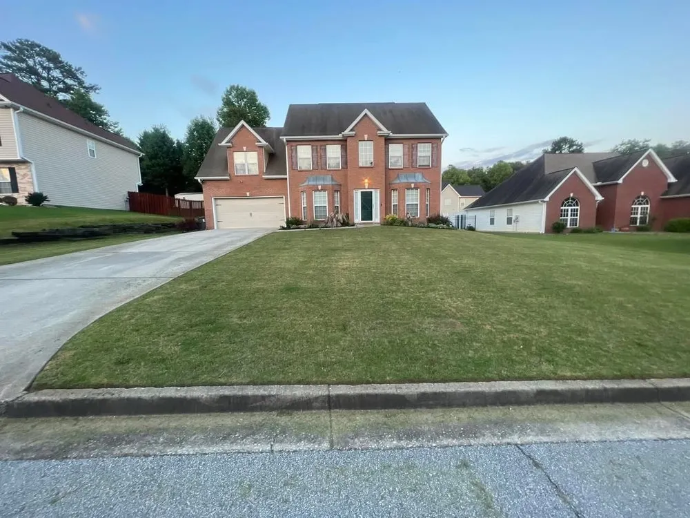 Custom yard maintenance experts serving Ellenwood, GA - Touch By Professionals Landscaping