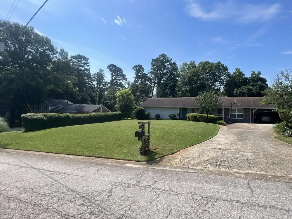 Affordable landscaping services near you in Ellenwood, GA by Touch By Professionals Landscaping