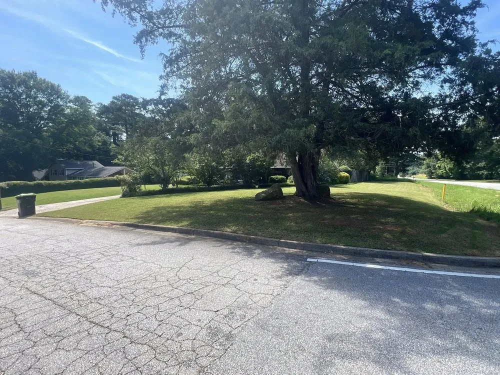 Expert yard maintenance in Ellenwood, GA - Touch By Professionals Landscaping