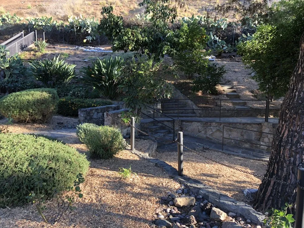 Top-rated lawn mowing service in Lakeside, CA - Touch of Earth Landscape