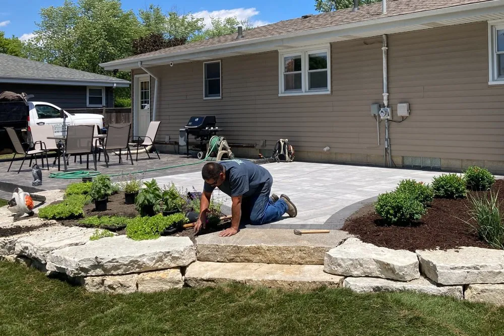 Custom residential landscaping experts serving Minooka, IL - TouchDown Services