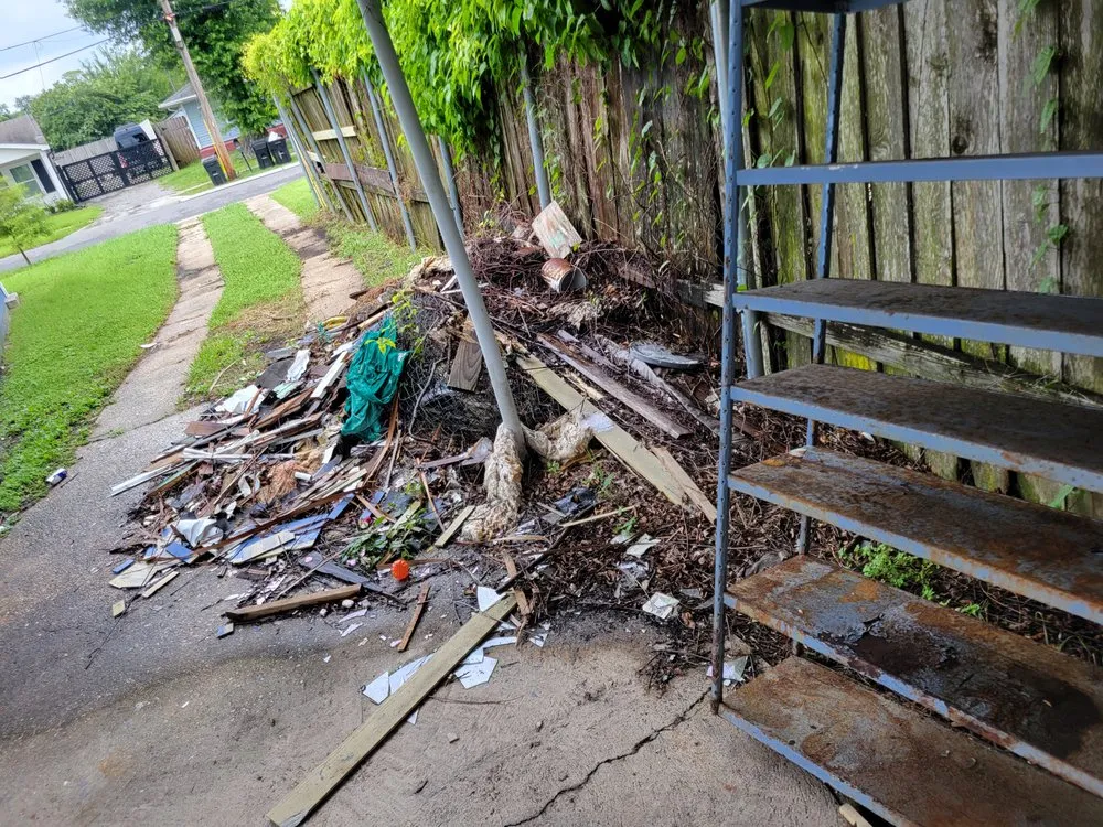 Local garden landscaping for beautiful yards across New Orleans, LA - Tough Haulers Property Services