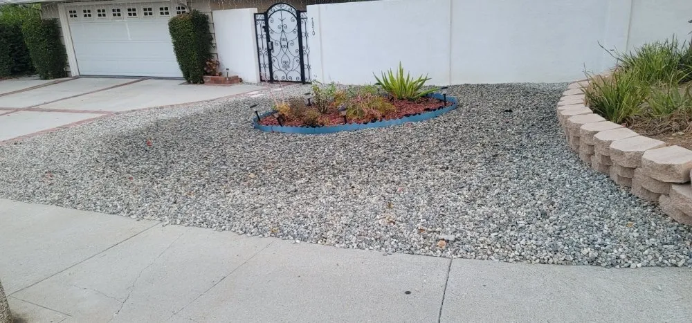 Trusted residential landscaping for beautiful yards in Los Angeles, CA by Tovar's  hardscape