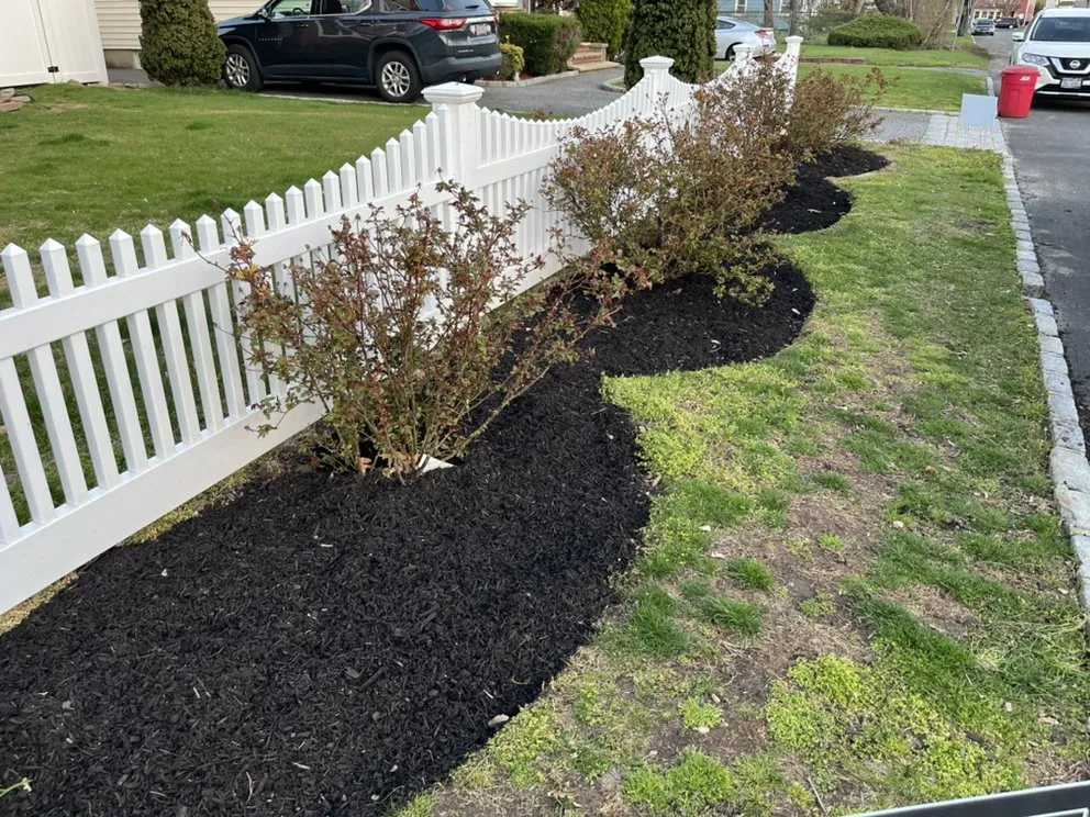 Professional yard maintenance in Deer Park, NY - Towers Turf
