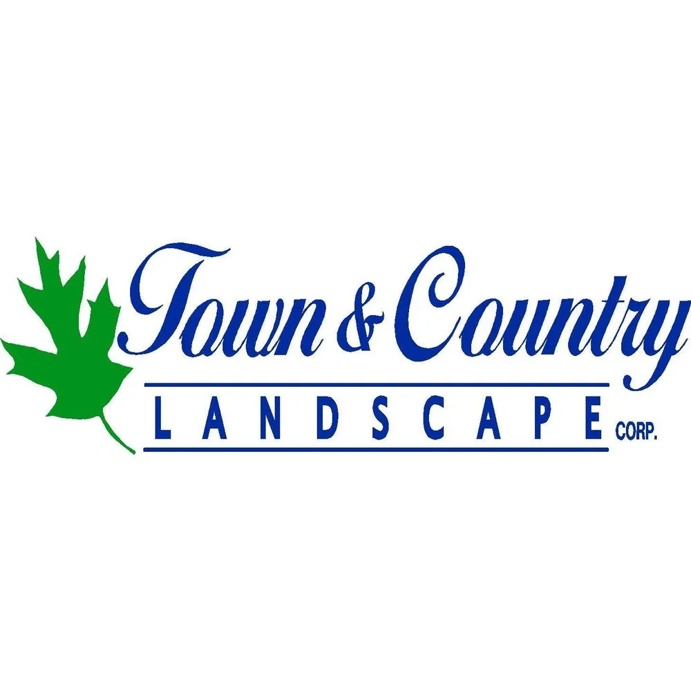 Reliable yard maintenance in New City, NY by Town & Country Landscape