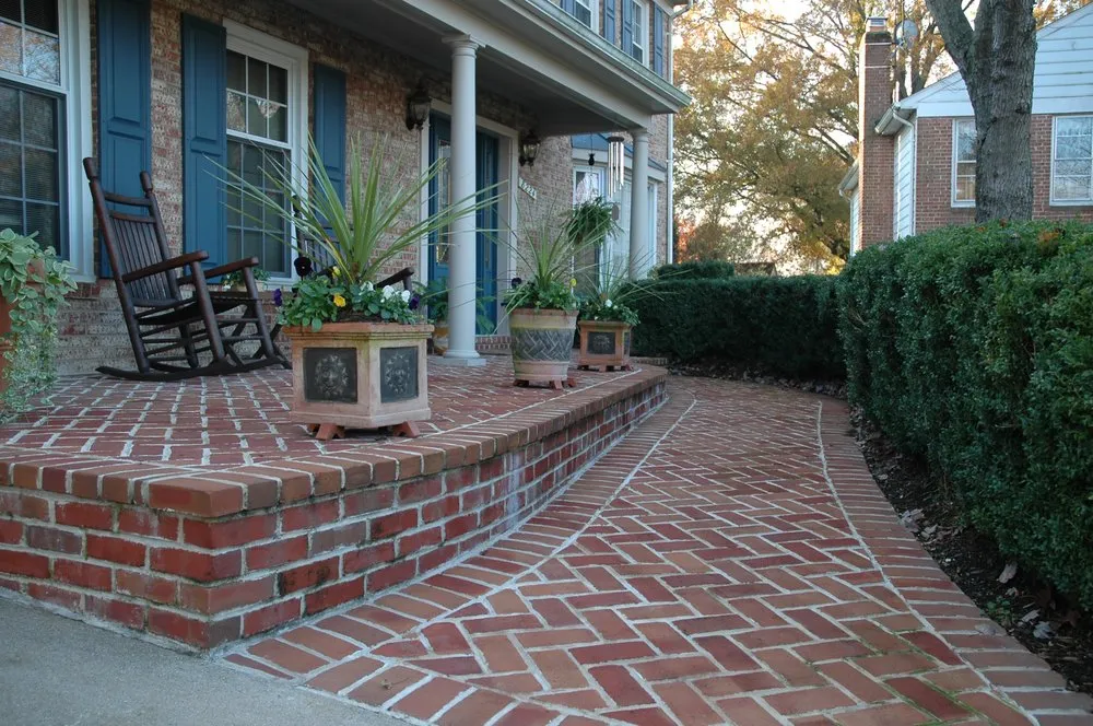 Expert landscape installation experts serving Lorton, VA - Town & Country Landscaping