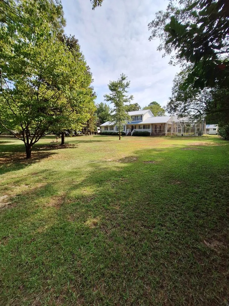 Local lawn care service in Beulaville, NC - Town & Country Lawn Services