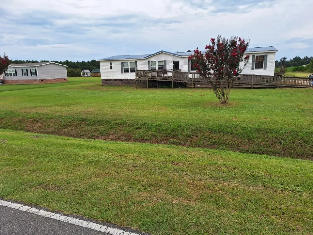 Reliable yard maintenance experts serving Beulaville, NC - Town & Country Lawn Services