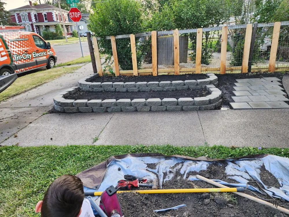 Expert landscape installation in Clinton, IA - Town & Country Mowing