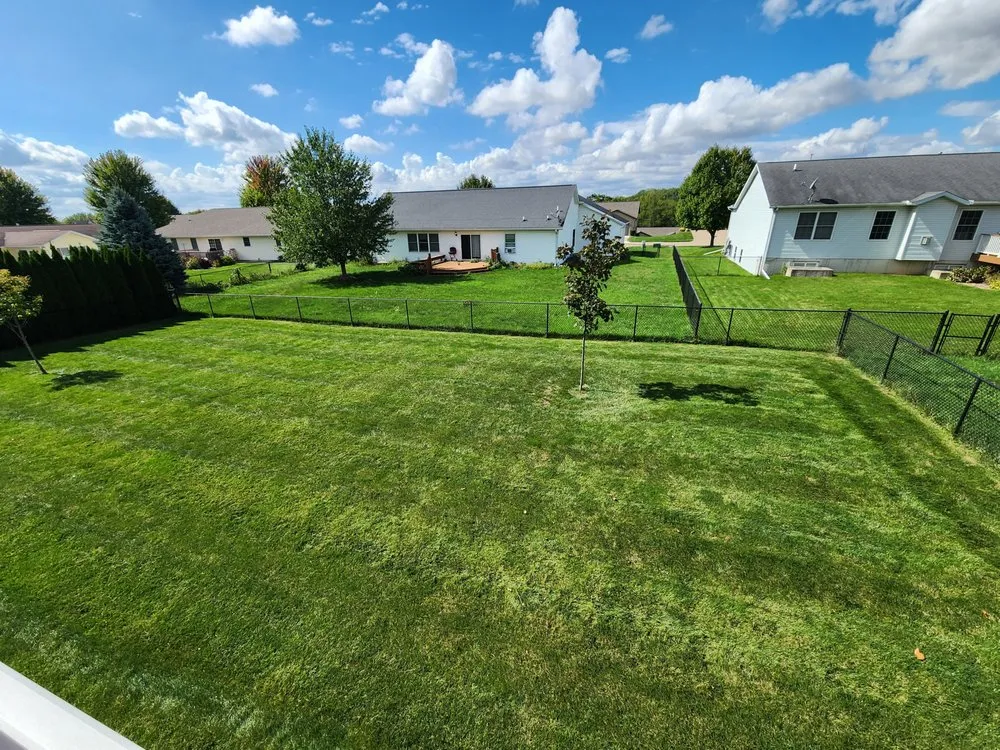 Custom lawn mowing service experts serving Clinton, IA - Town & Country Mowing