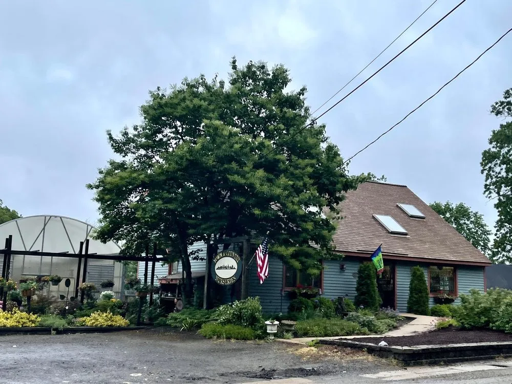 Affordable lawn mowing service for year-round maintenance across Haddam, CT - Town & Country Nursery