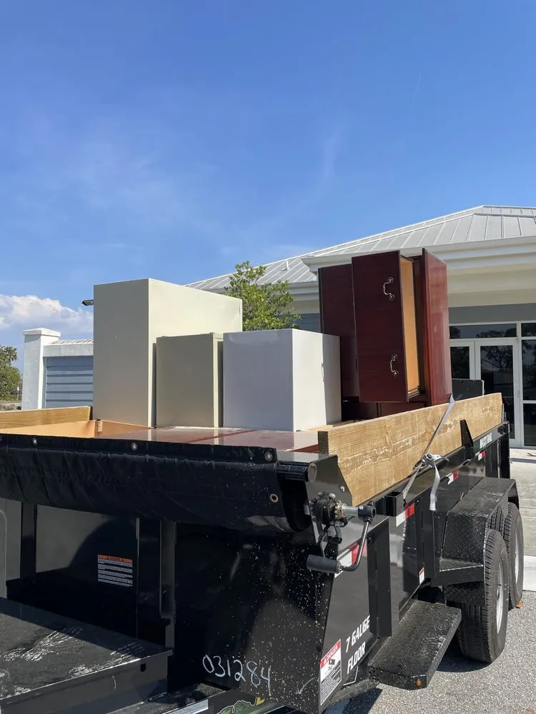 Reliable outdoor landscaping in Riverview, FL - Town Haul