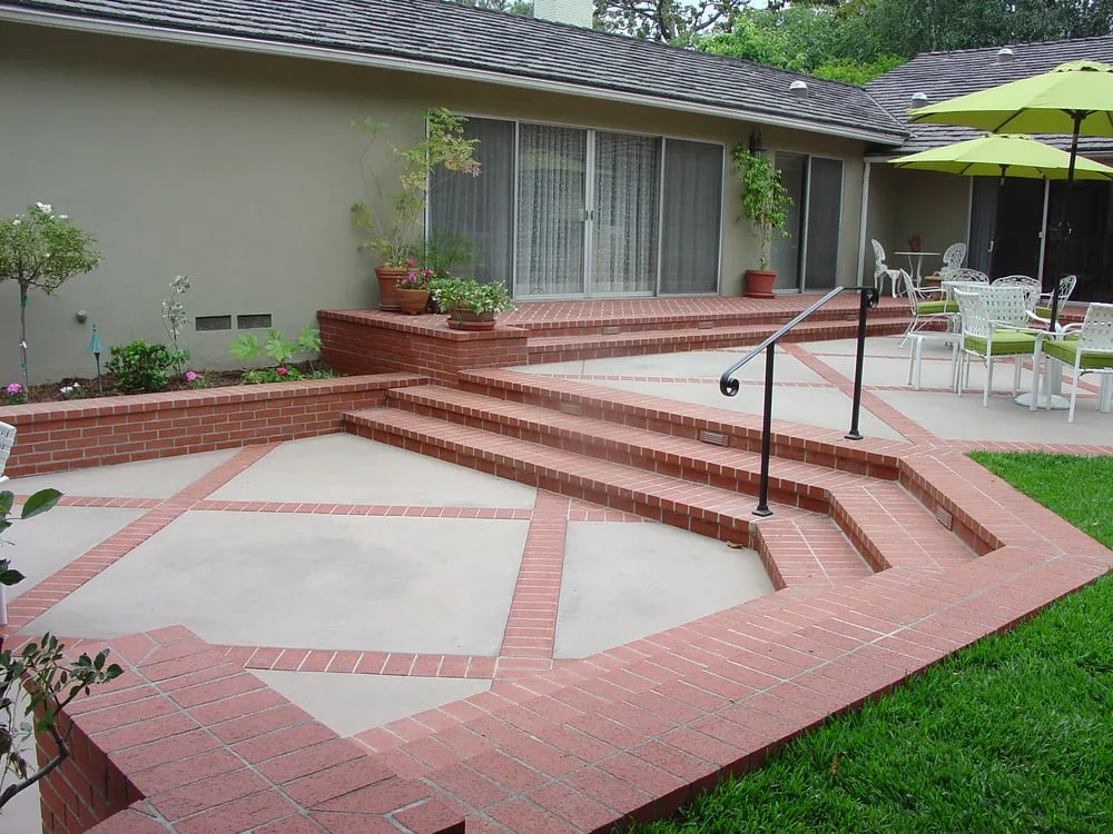 Expert yard cleanup service for year-round maintenance across Arcadia, CA - Toyoda Landscape