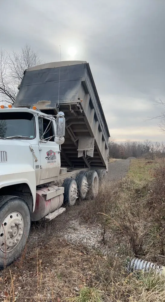 Top-rated yard cleanup service in Girard, KS by TR Construction & Lawn Care