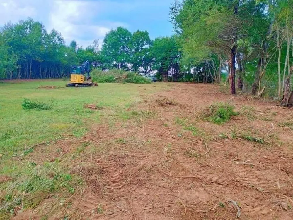 Reliable residential landscaping in Florence, AL by T&R Land Clearing and Excavation