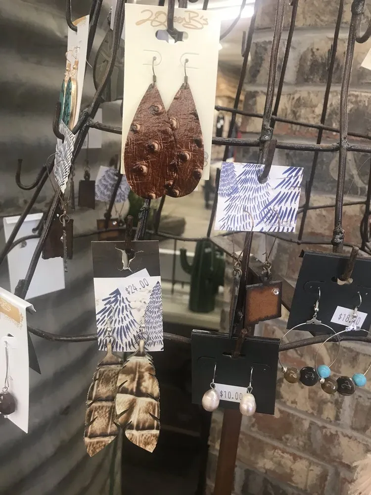 Local landscape design in Clovis, NM - Traci's Greenhouse