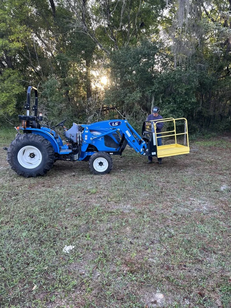Custom residential landscaping for year-round maintenance in Morriston, FL by Tractor For Hire