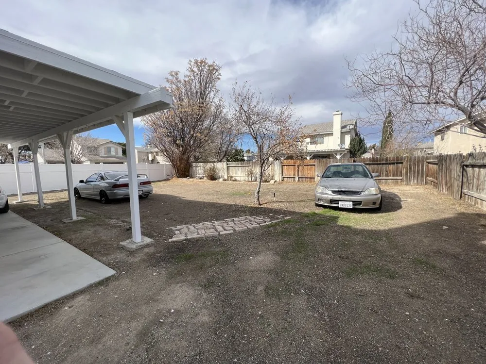 Professional residential landscaping experts serving Palmdale, CA - Tractor N Trailer