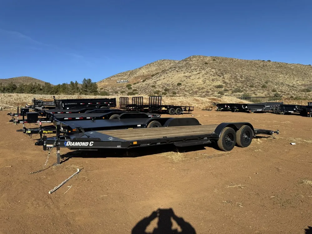 Custom outdoor landscaping experts serving Palmdale, CA - Tractor N Trailer