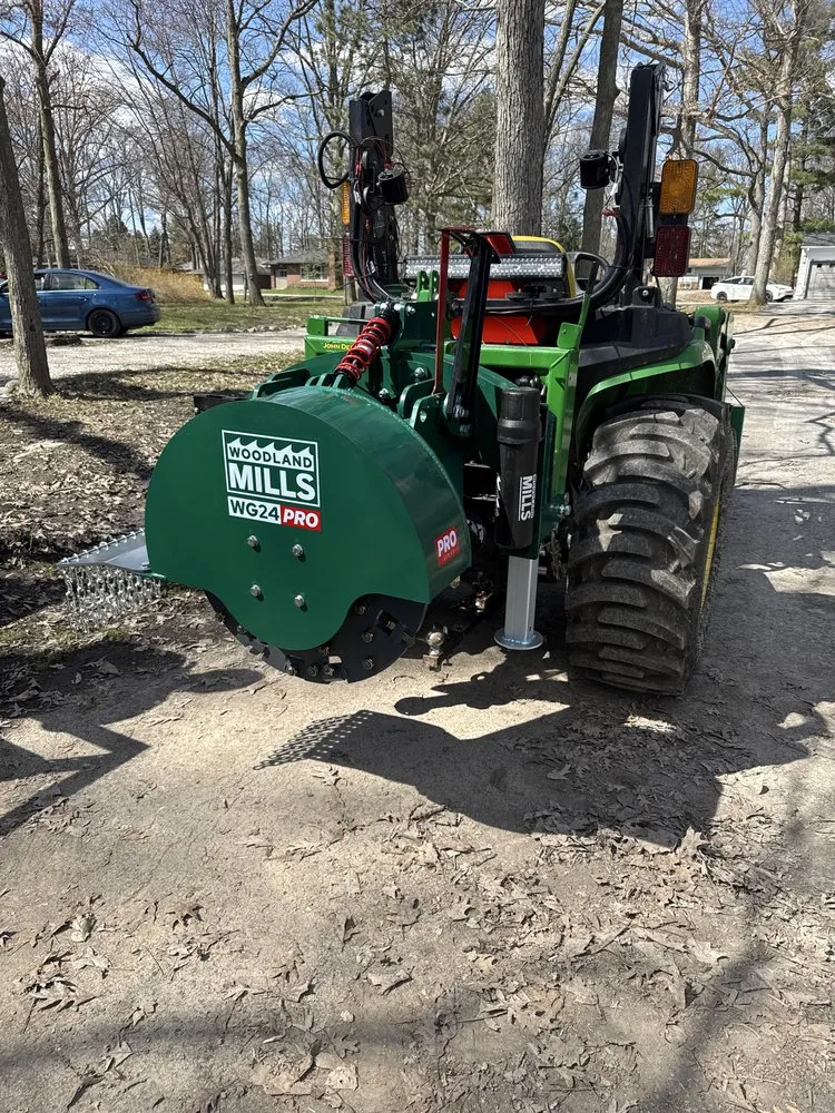 Trusted landscaping services experts serving Ypsilanti, MI - Tractor Trav