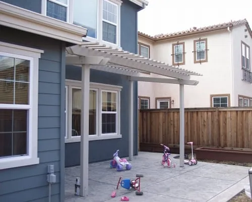 Custom lawn mowing service near you in Tracy, CA by Tracy Landscaper