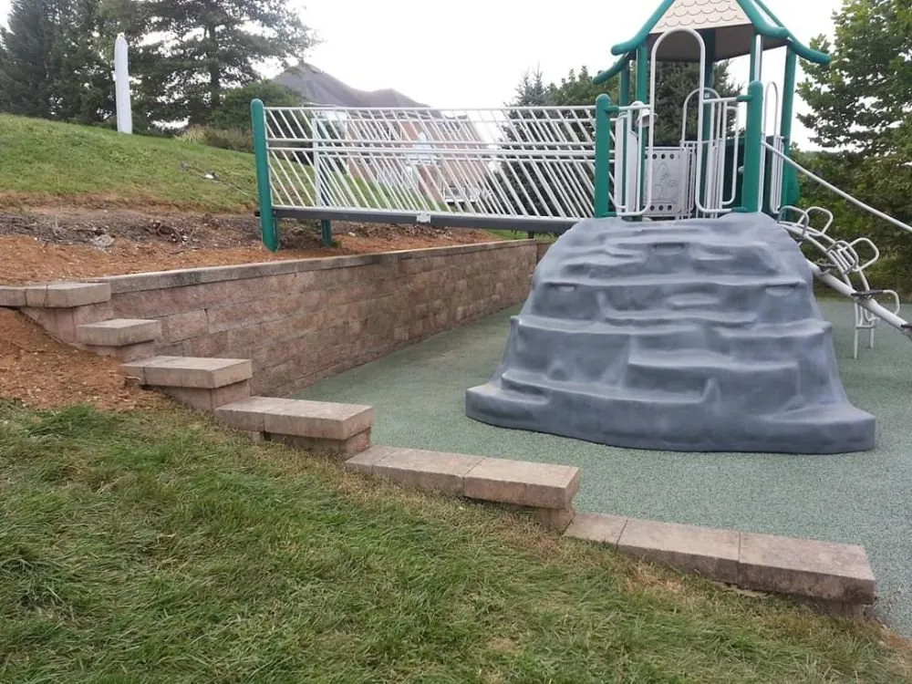 Custom yard cleanup service in Towson, MD by Traditional Services