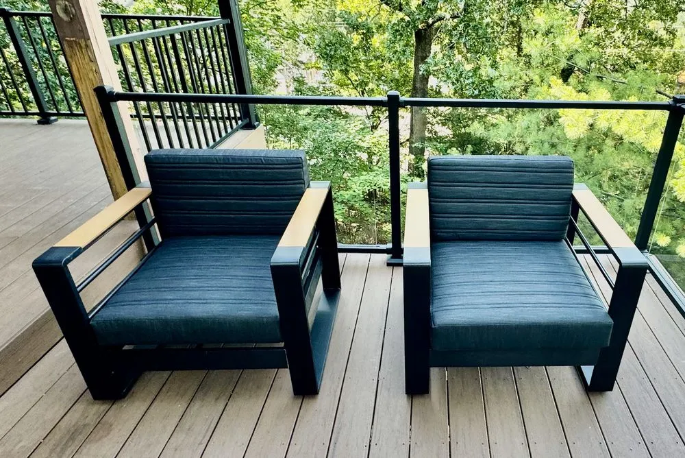 Local residential landscaping for year-round maintenance in Springfield, MO by Trail Boss Hauling