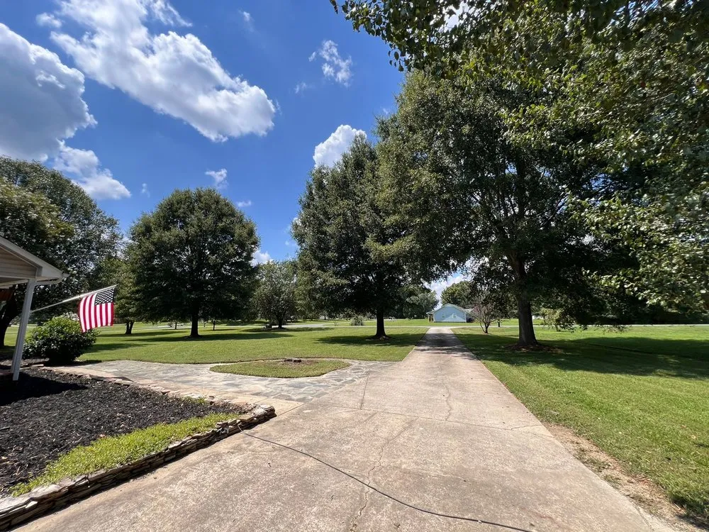 Custom residential landscaping experts serving Indian Trail, NC - Trailblazer Landscaping