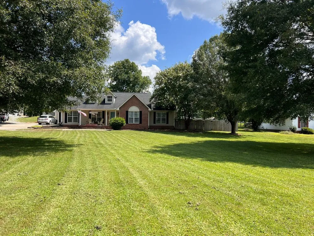 Custom lawn mowing service experts serving Indian Trail, NC - Trailblazer Landscaping