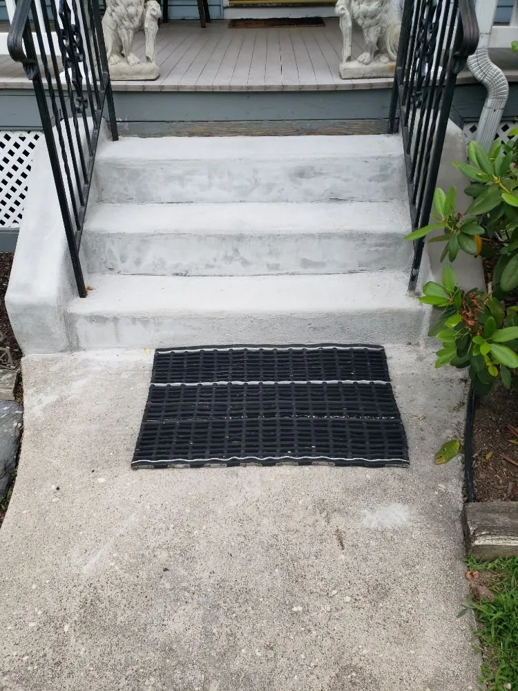 Custom landscaping services for homes in New Britain, CT by Tramonto Bello Landscaping & Painting