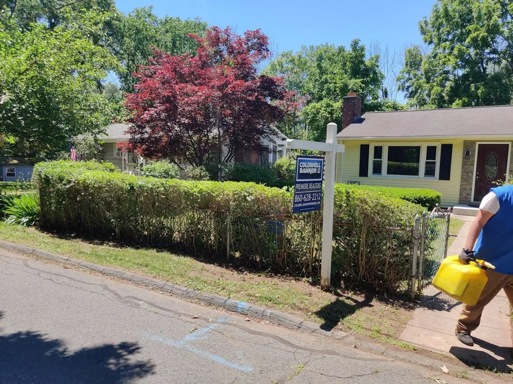 Local landscaping services experts serving New Britain, CT - Tramonto Bello