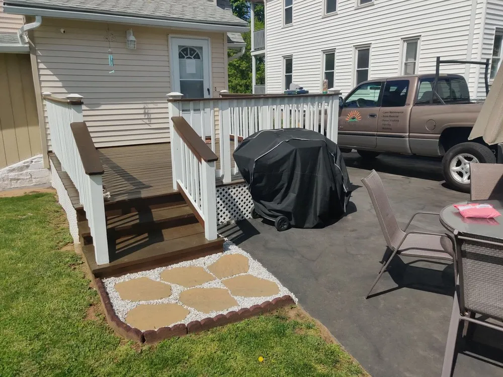 Trusted lawn mowing service in New Britain, CT - Tramonto Bello