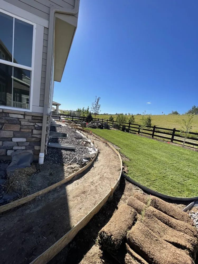 Custom landscape installation experts serving Centennial, CO - Tran Landscaping